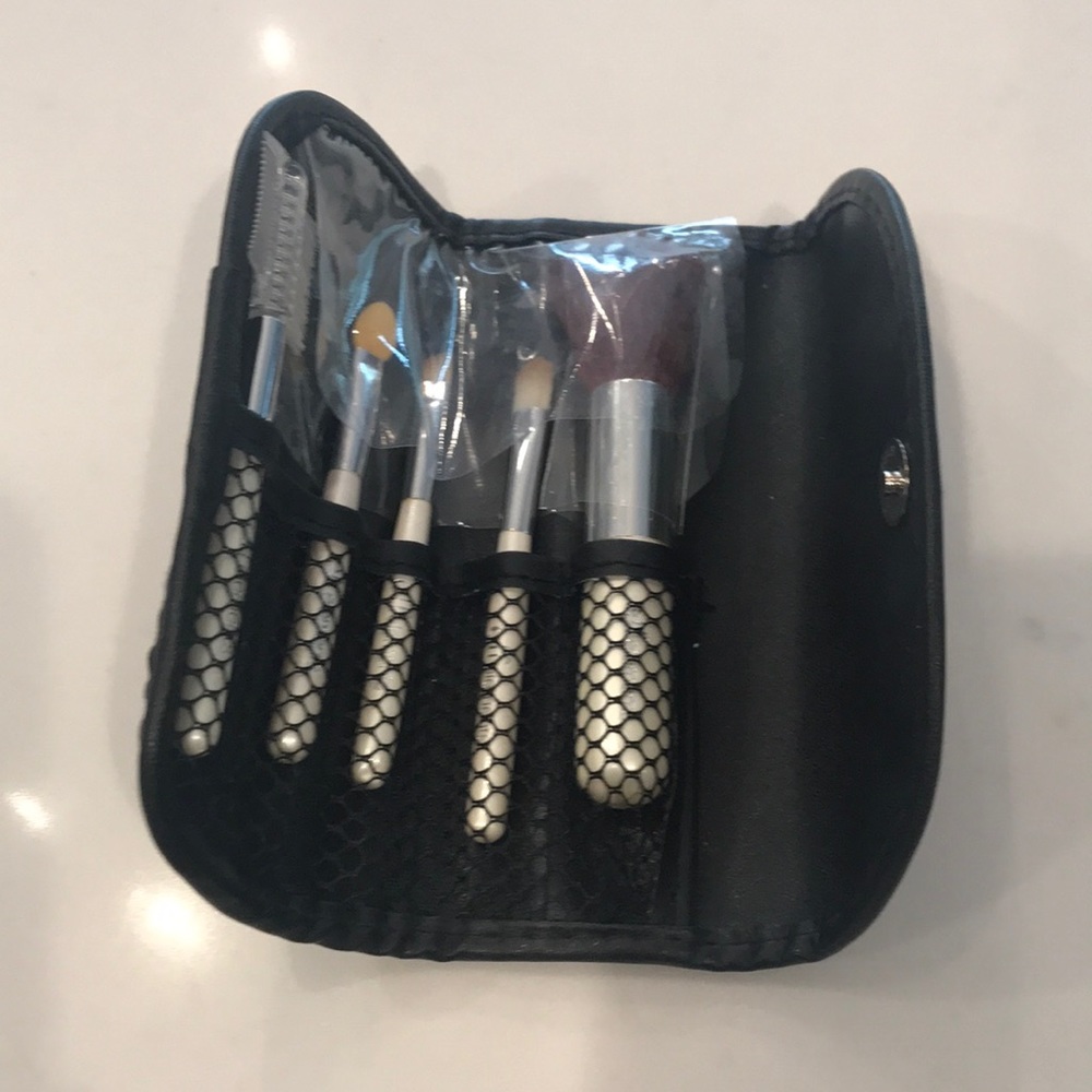 New ELF five piece travel make up brush set &case.